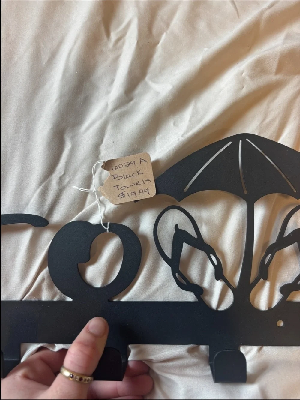 Brand New! Towels Wall Rack - Black Metal Towel Holder
